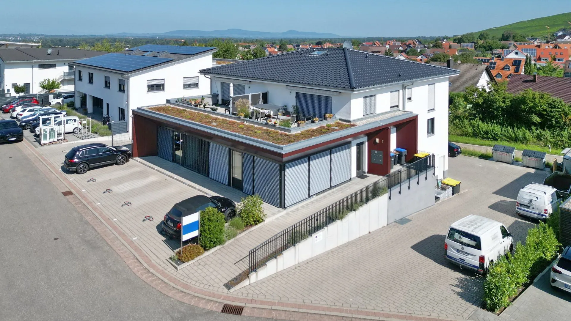 Immobilienangebot - Ebringen - Gewerbe - Helles Büro mit befahrbarer Werkstatt- oder Lagerfläche