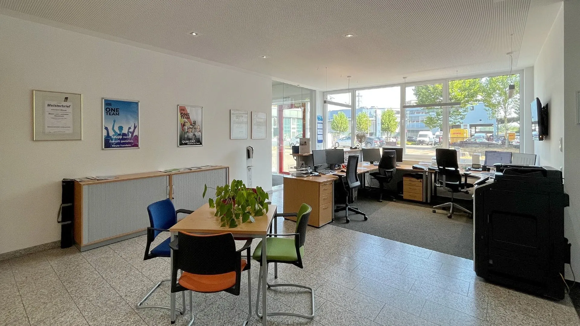 Immobilienangebot - Freiburg im Breisgau - Gewerbe - Moderne Werkstatthalle mit Büro- und Sozialräumen im Industriegebiet Freiburg Nord